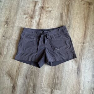 Athleta Women's Charcoal Cargo Shorts